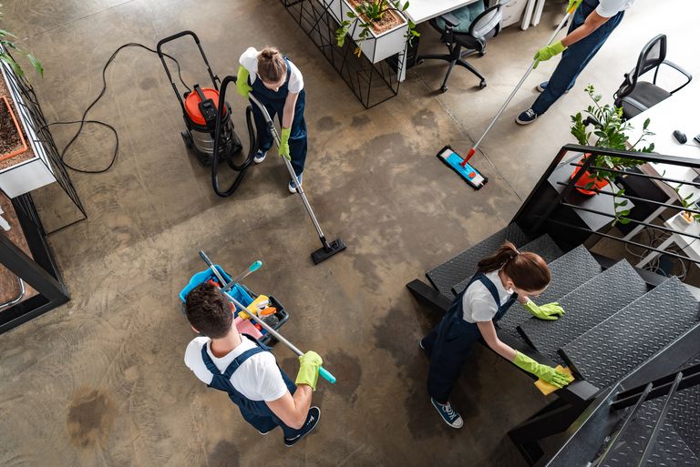 Treppenhausreinigung in Heilbronn fuer Industrie und Unternehmen